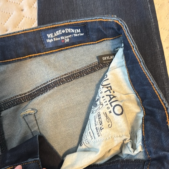 Like new high rise skinny by Buffalo - Picture 5 of 5